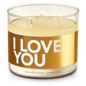 Bath & Body Works RARE “I LOVE YOU” 14.5 Oz 3 Wick Scented Candle NEW